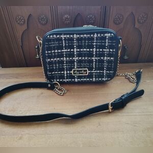 Itzy Ritzy Double Take Crossbody